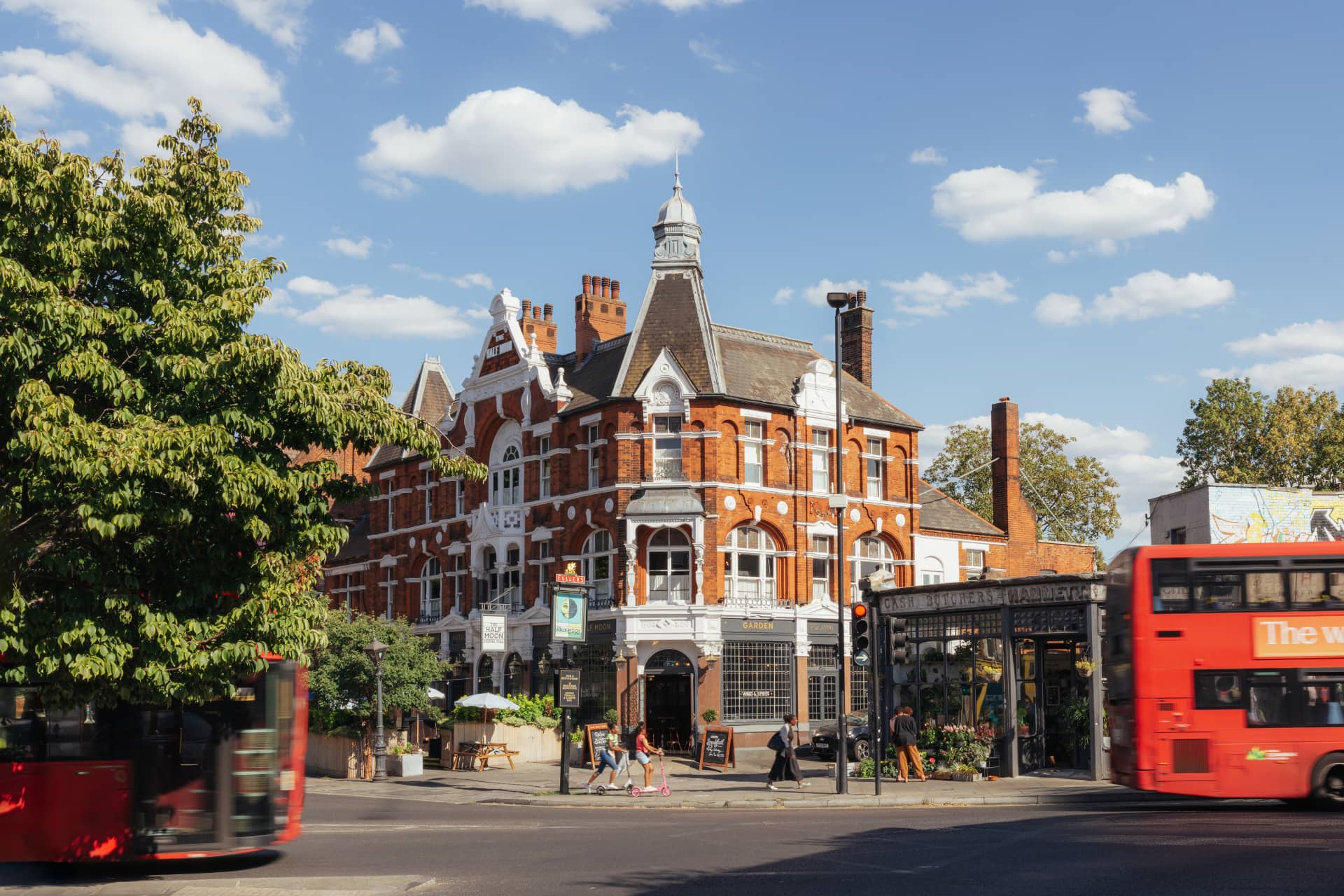 External view of Half Moon Herne Hill